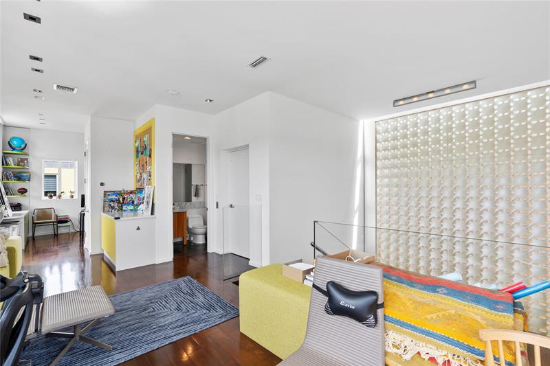 Image 60 of 89 For 6001 Laguna Path S