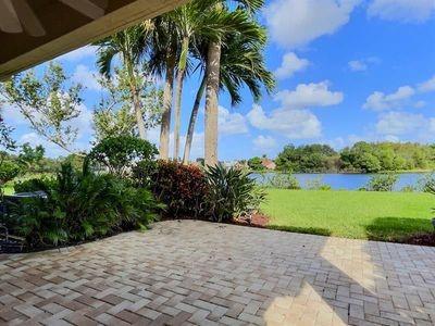 Image 4 of 18 For 7309 Smithbrooke Dr  7309