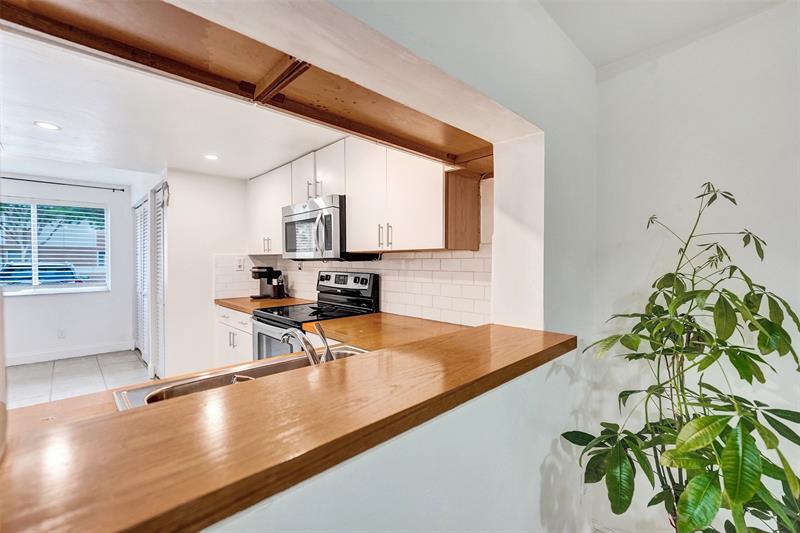 Image 19 of 76 For 772 91st Terrace  772