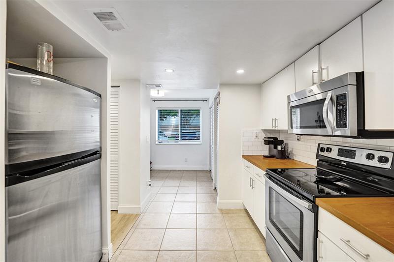 Image 20 of 76 For 772 91st Terrace  772