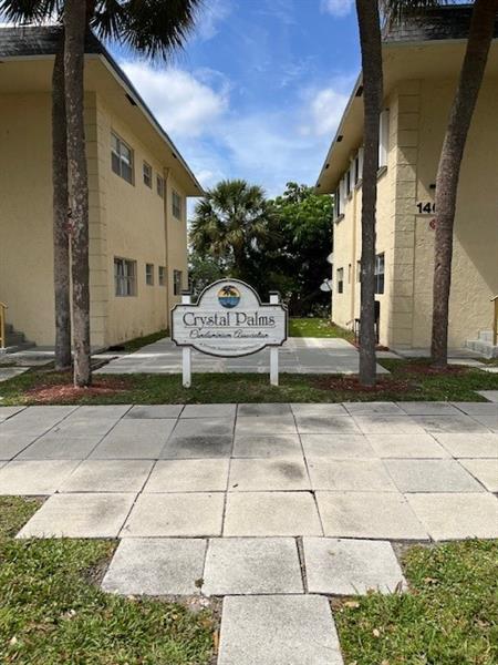 Details for 1401 Nw 45th St  4, Deerfield Beach, FL 33064