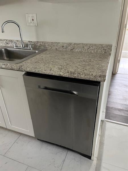 Image 19 of 24 For 1401 Nw 45th St  4