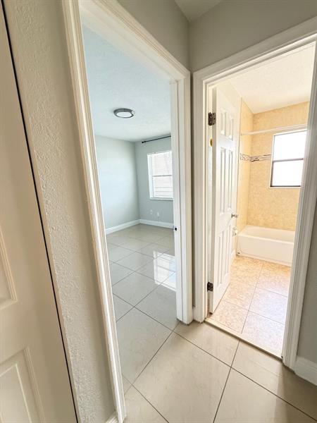 Image 17 of 23 For 11108 Royal Palm Blvd