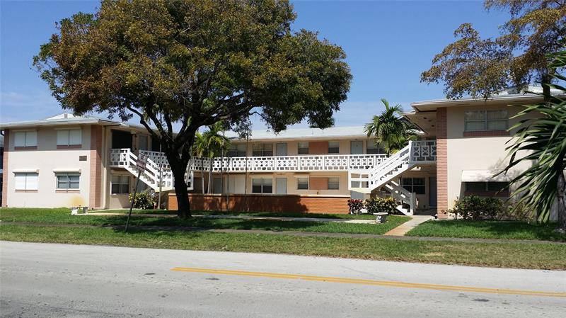 Image 3 of 6 For 3501 Van Buren St  3