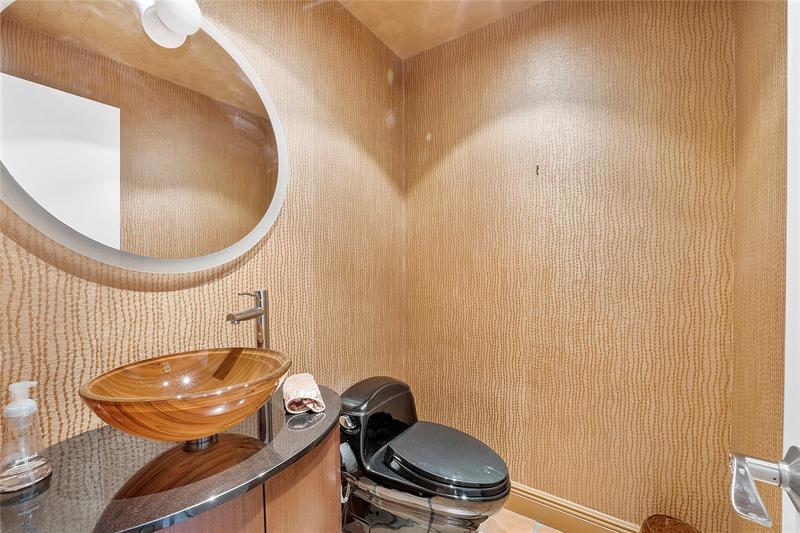 Image 15 of 32 For 701 Coco Plum Cir  4