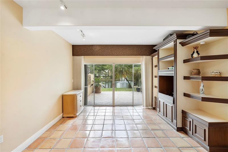 Image 16 of 32 For 701 Coco Plum Cir  4