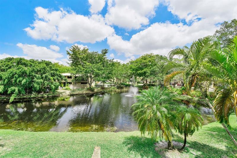 Image 31 of 32 For 701 Coco Plum Cir  4