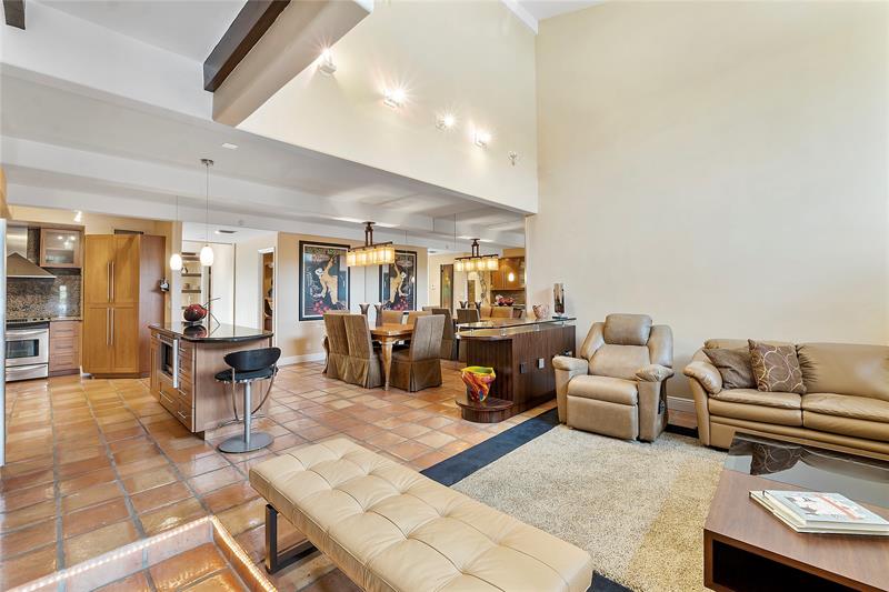Image 4 of 32 For 701 Coco Plum Cir  4