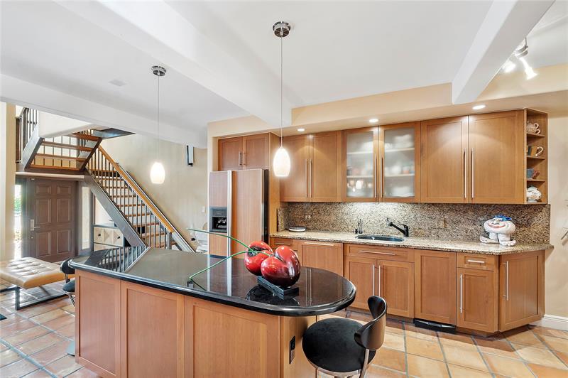 Image 9 of 32 For 701 Coco Plum Cir  4