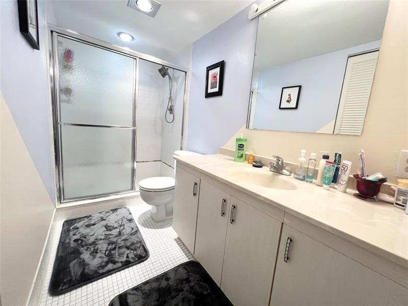 Image 12 of 40 For 3002 Portofino Isle  E3