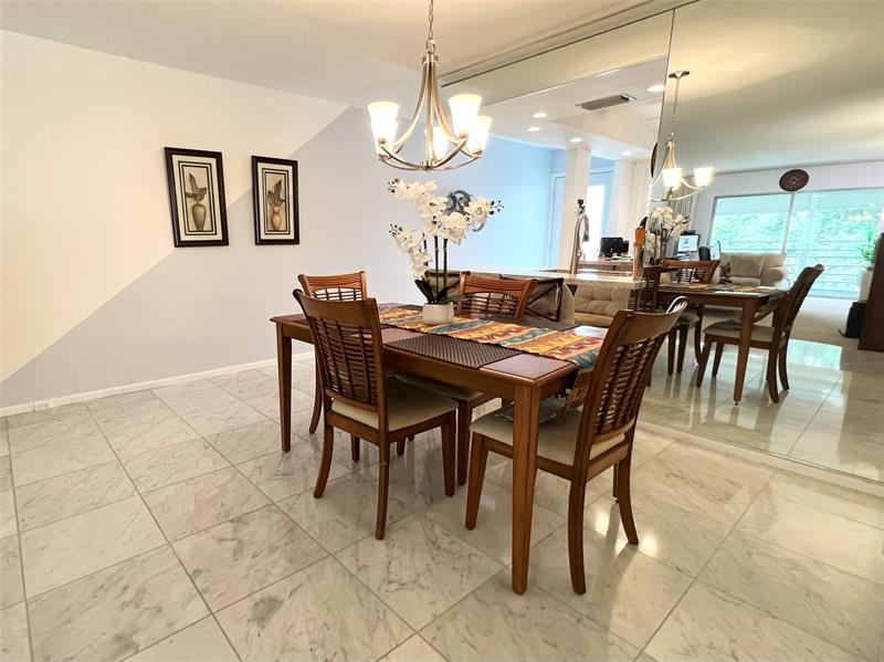 Image 7 of 40 For 3002 Portofino Isle  E3