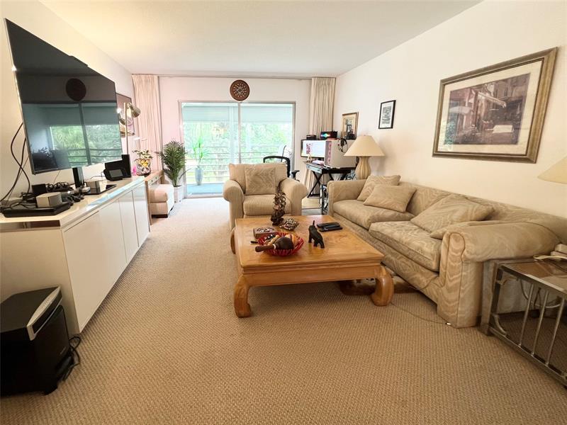 Image 9 of 40 For 3002 Portofino Isle  E3