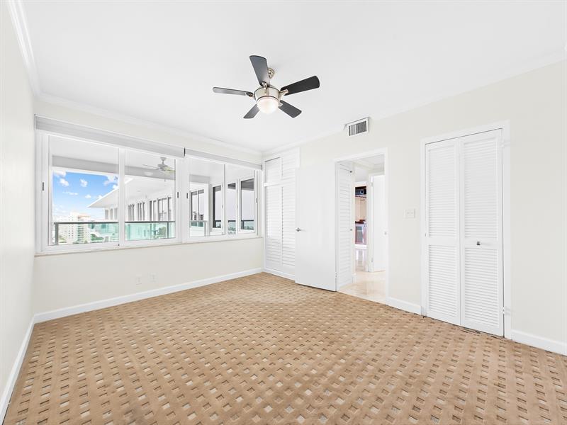 Image 14 of 26 For 3233 34th St  1712