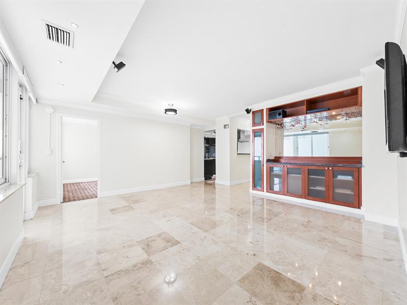 Image 5 of 26 For 3233 34th St  1712