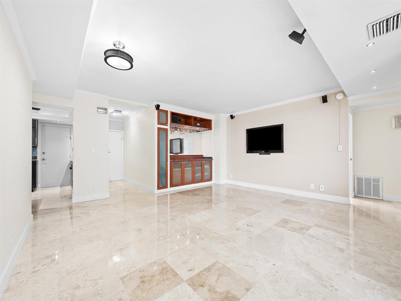 Image 6 of 26 For 3233 34th St  1712