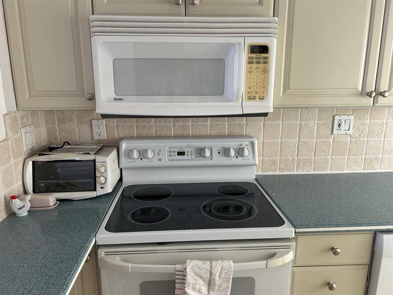 Image 11 of 30 For 333 21 1114