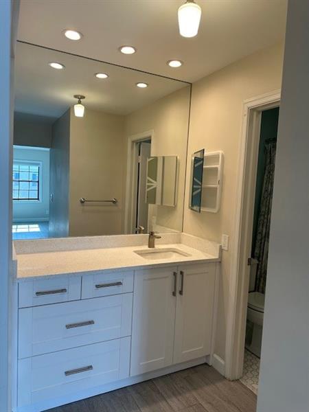 Image 20 of 35 For 130 Cypress Club Dr  323