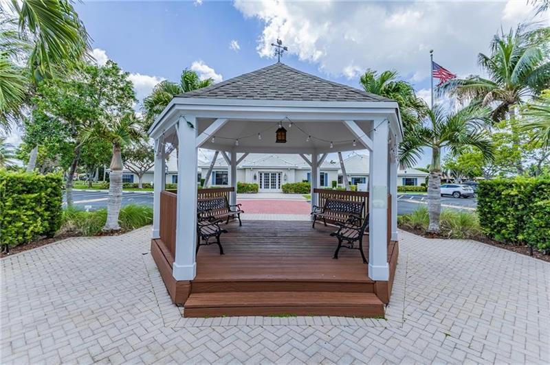 Image 32 of 35 For 130 Cypress Club Dr  323