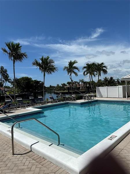 Image 35 of 35 For 130 Cypress Club Dr  323