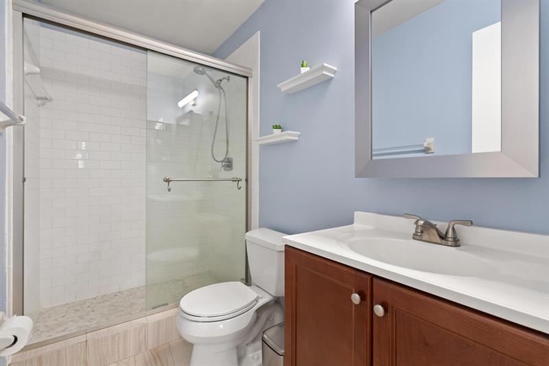Image 19 of 36 For 6785 Bridlewood Ct  6785