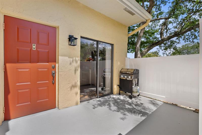 Image 28 of 36 For 6785 Bridlewood Ct  6785