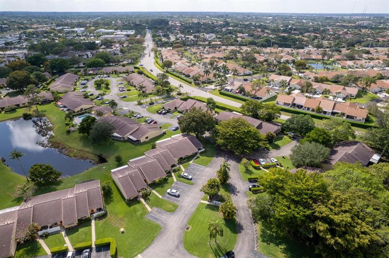 Image 33 of 36 For 6785 Bridlewood Ct  6785