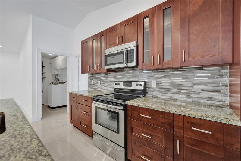 Image 4 of 24 For 9168 20th St  B