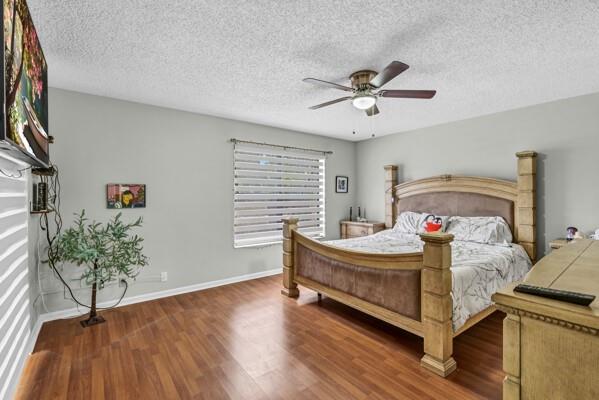 Image 26 of 59 For 2433 Fiddleleaf Ave