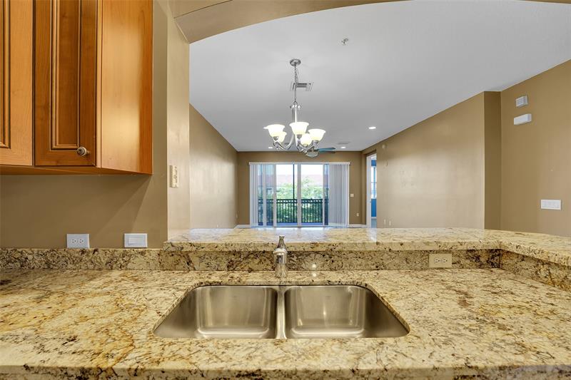 Image 21 of 36 For 3055 126th Ave  319