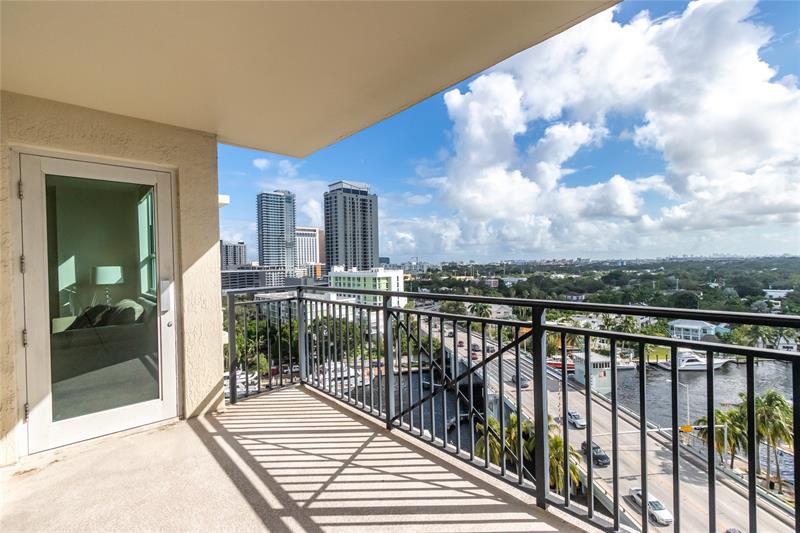 Image 15 of 31 For 600 Las Olas Blvd  1109