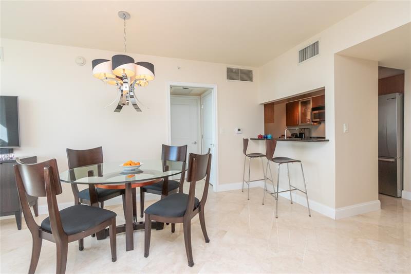 Image 5 of 31 For 600 Las Olas Blvd  1109