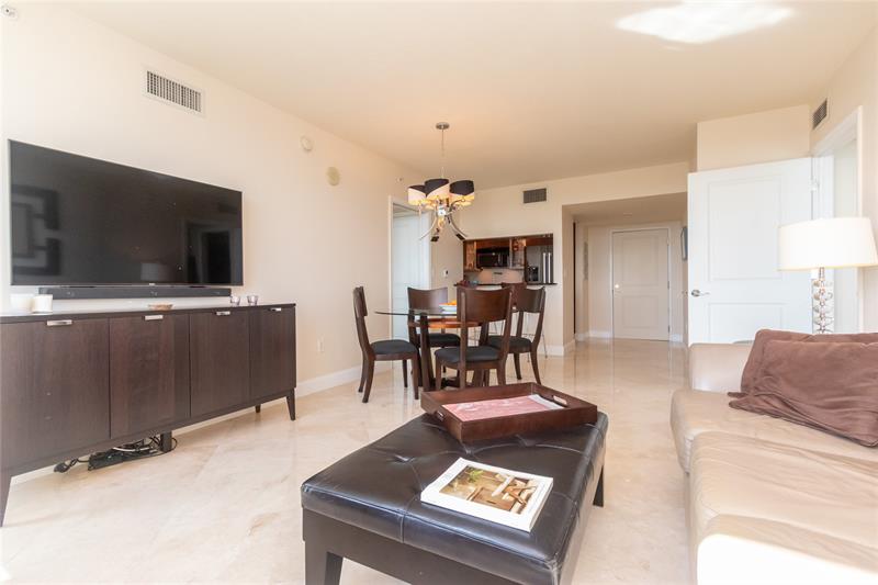 Image 6 of 31 For 600 Las Olas Blvd  1109