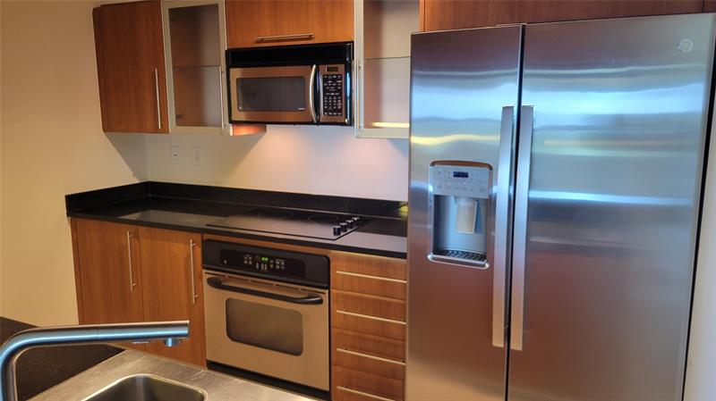 Image 8 of 31 For 600 Las Olas Blvd  1109