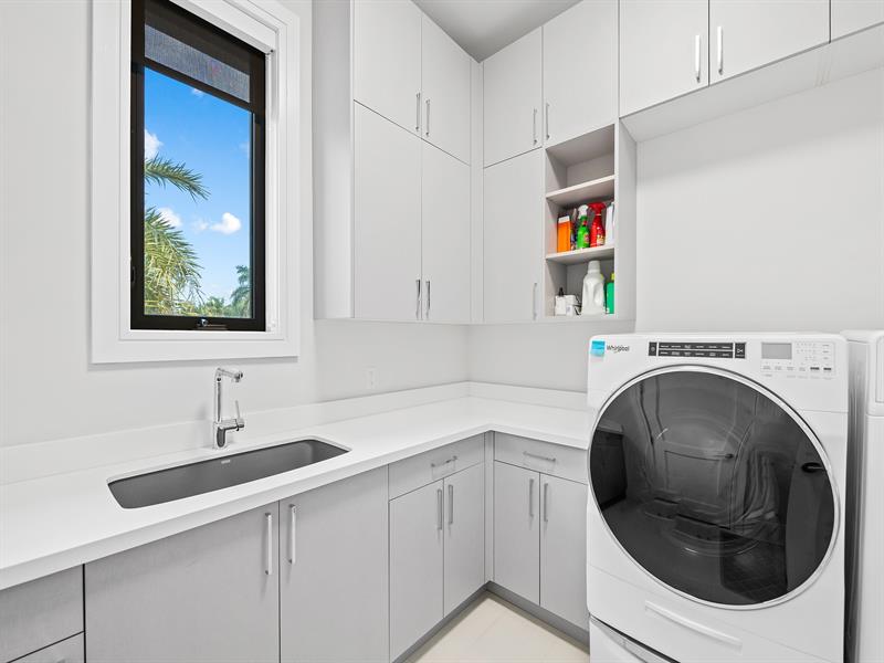 Image 36 of 67 For 301 23rd Avenue