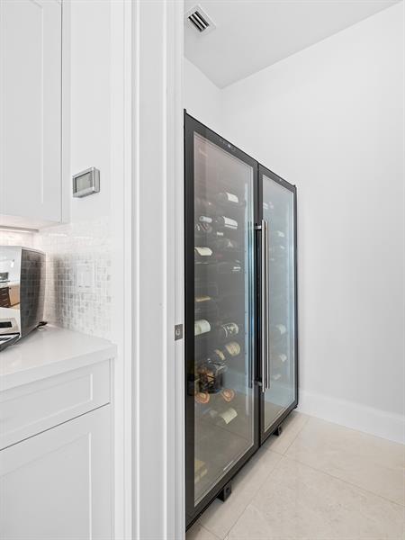 Image 47 of 67 For 301 23rd Avenue