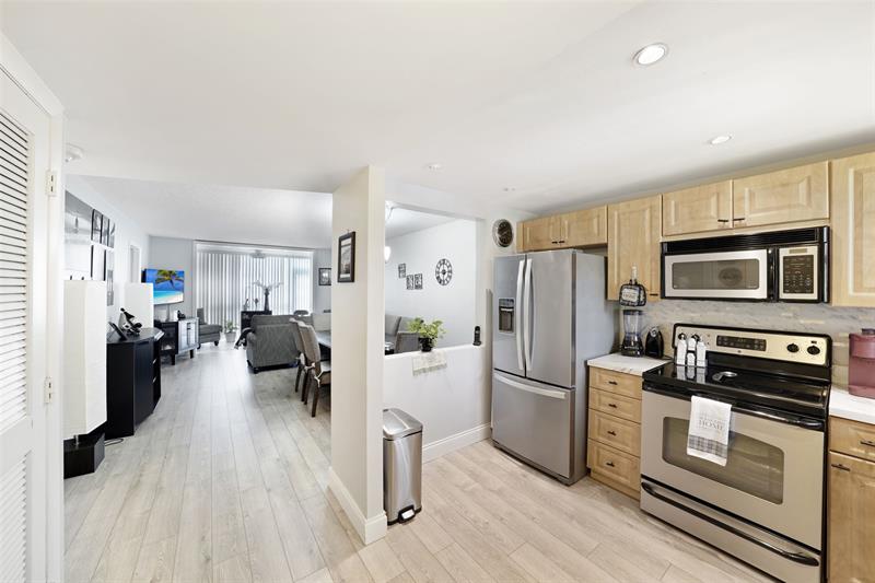 Details for 8880 Sunrise Lakes Boulevard  103, Sunrise, FL 33322