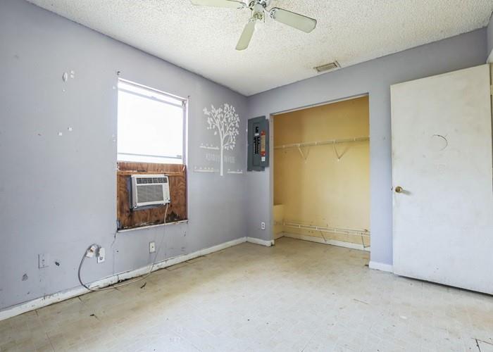 Image 15 of 19 For 1229 18th Ave N