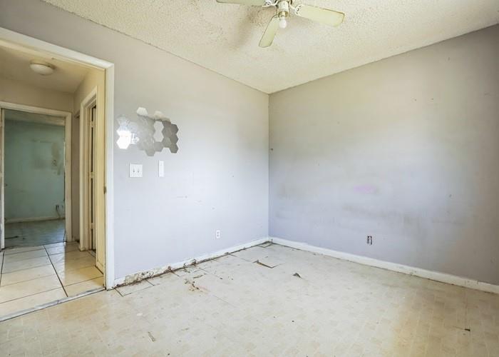 Image 17 of 19 For 1229 18th Ave N