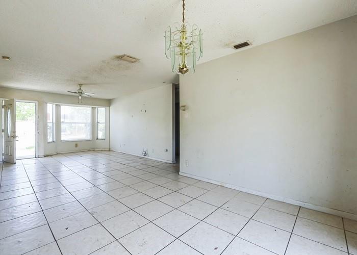 Image 8 of 19 For 1229 18th Ave N
