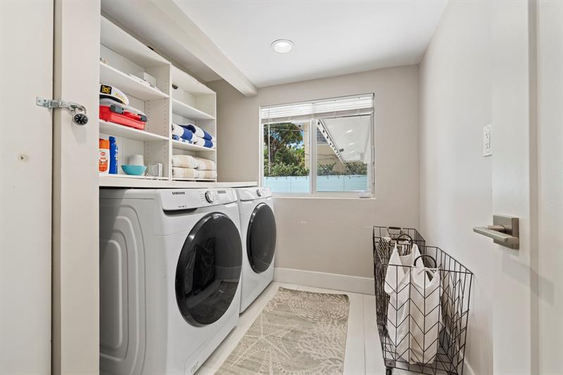 Image 13 of 36 For 2112 32 Ave  