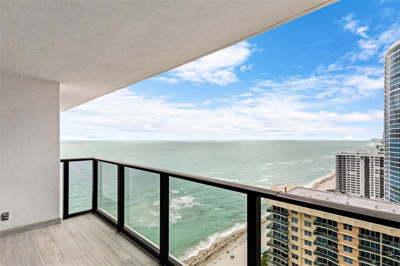 Image 2 of 45 For 2301 Ocean Dr  2608