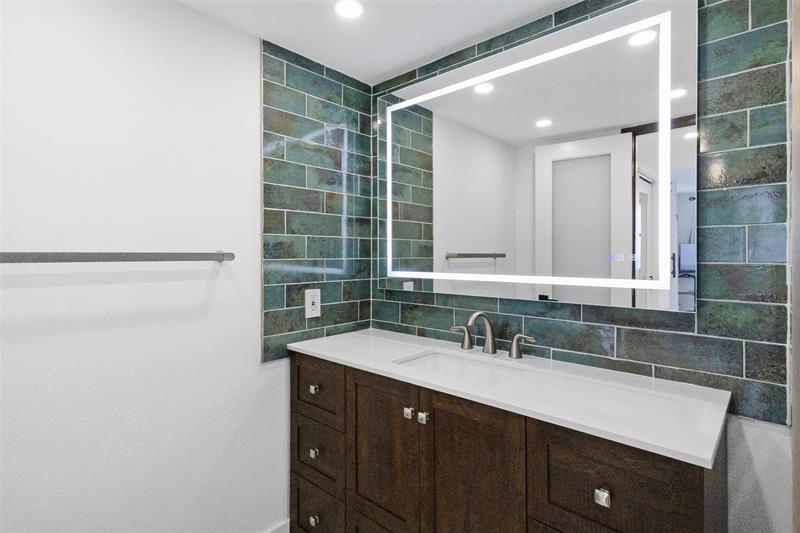 Image 21 of 45 For 2301 Ocean Dr  2608