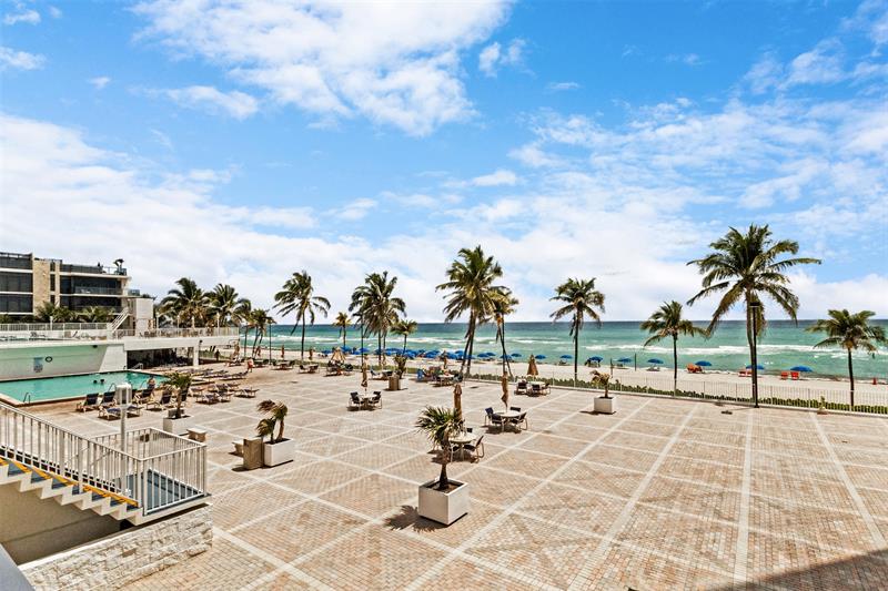 Image 34 of 45 For 2301 Ocean Dr  2608
