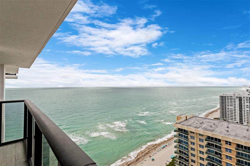 Image 4 of 45 For 2301 Ocean Dr  2608