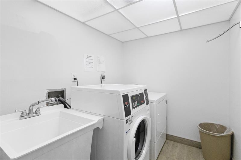Image 42 of 45 For 2301 Ocean Dr  2608
