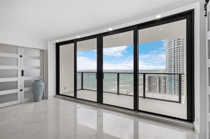 Image 8 of 45 For 2301 Ocean Dr  2608