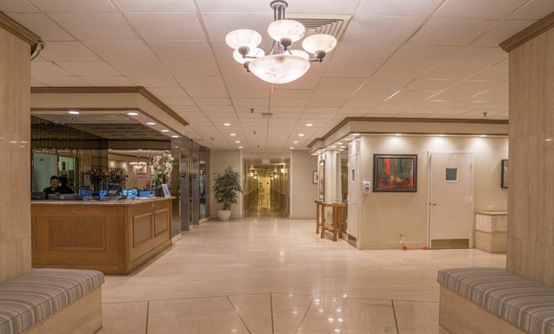 Image 41 of 48 For 1800 Ocean Blvd  511