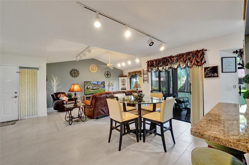 Image 28 of 64 For 5530 Coach House Cir  A