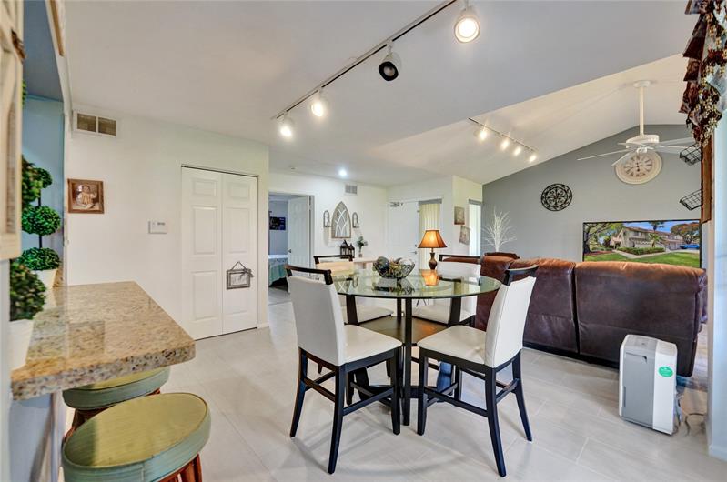 Image 30 of 64 For 5530 Coach House Cir  A