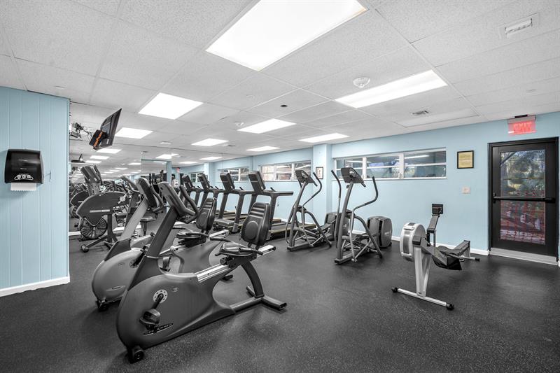 Image 41 of 65 For 1800 Ocean Blvd  804